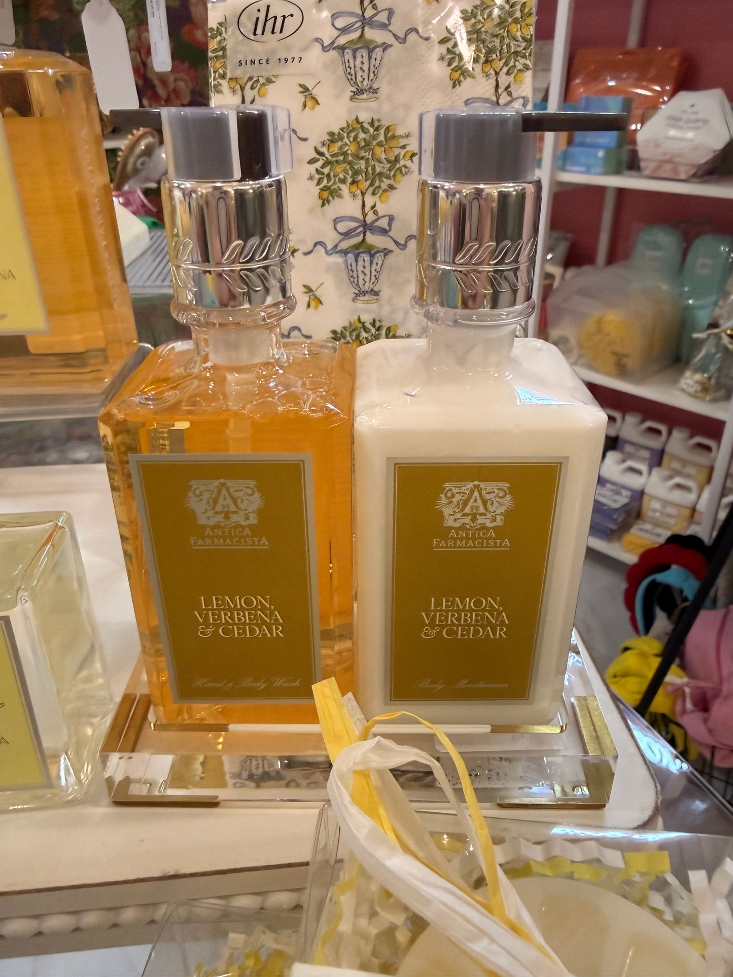 Acrylic Tray for 10oz Antica Farmacista Hand Wash & Lotion
